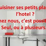 Premiere Classe Sud - Parc St Thibault Hotel 3*
