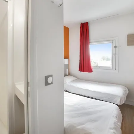 Premiere Classe Troyes Sud - Parc St Thibault 3*