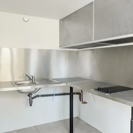 Hotel Premiere Classe Sud - Parc St Thibault 3*