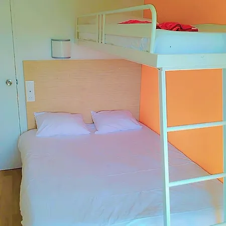 酒店 Premiere Classe Sud - Parc St Thibault 特鲁瓦