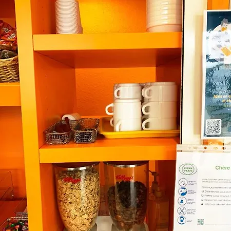 Premiere Classe Sud - Parc St Thibault Hotel 3*