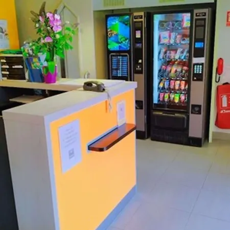 Premiere Classe Sud - Parc St Thibault 酒店 特鲁瓦