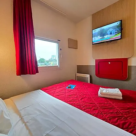 Premiere Classe Sud - Parc St Thibault Hotel