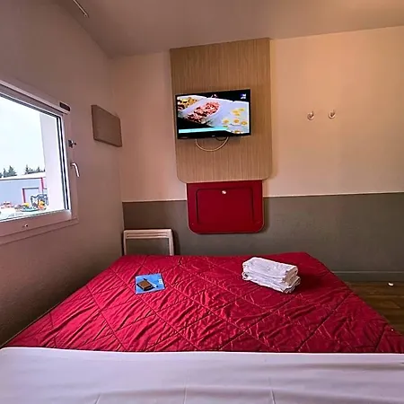 Premiere Classe Sud - Parc St Thibault Hotel 3*