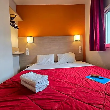 Premiere Classe Sud - Parc St Thibault Hotel 3*