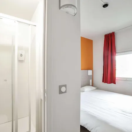Premiere Classe Sud - Parc St Thibault Hotel